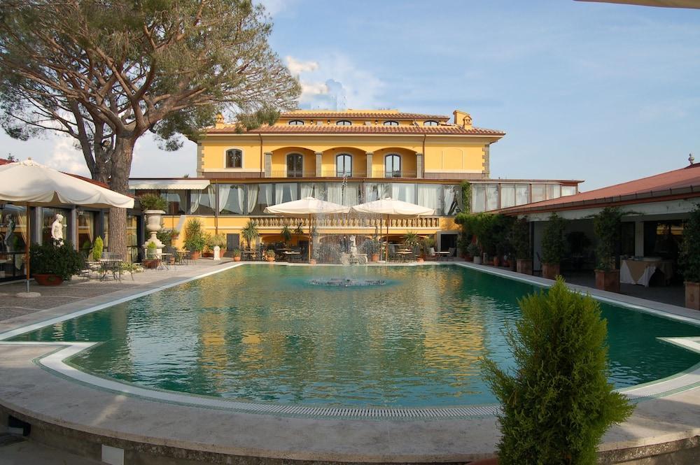 Grand Hotel Helio Cabala Marino Luaran gambar