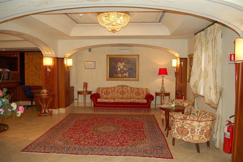 Grand Hotel Helio Cabala Marino Luaran gambar