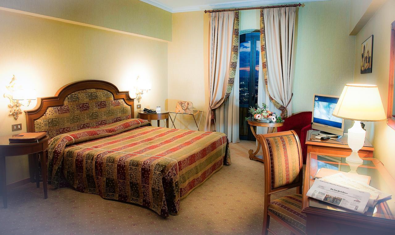 Grand Hotel Helio Cabala Marino Luaran gambar