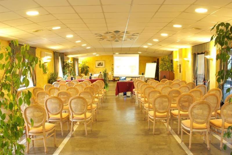 Grand Hotel Helio Cabala Marino Luaran gambar