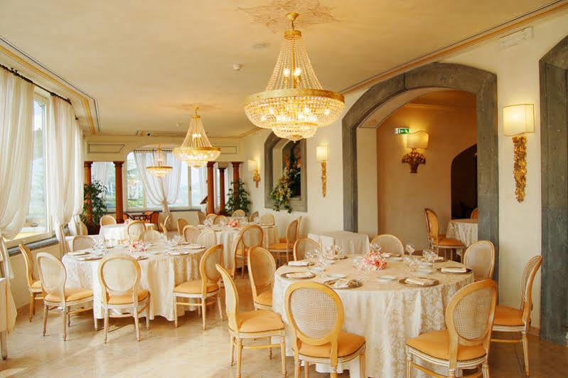 Grand Hotel Helio Cabala Marino Luaran gambar